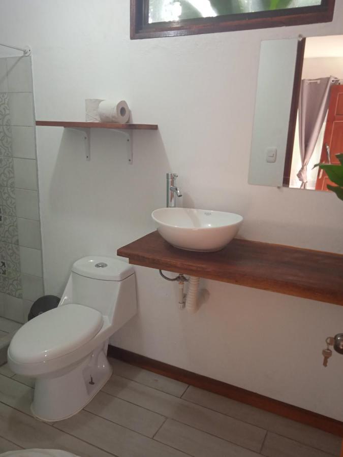Отель La Casona De Тортугеро Экстерьер фото
