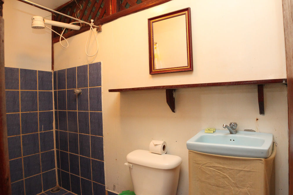 Отель La Casona De Тортугеро Экстерьер фото
